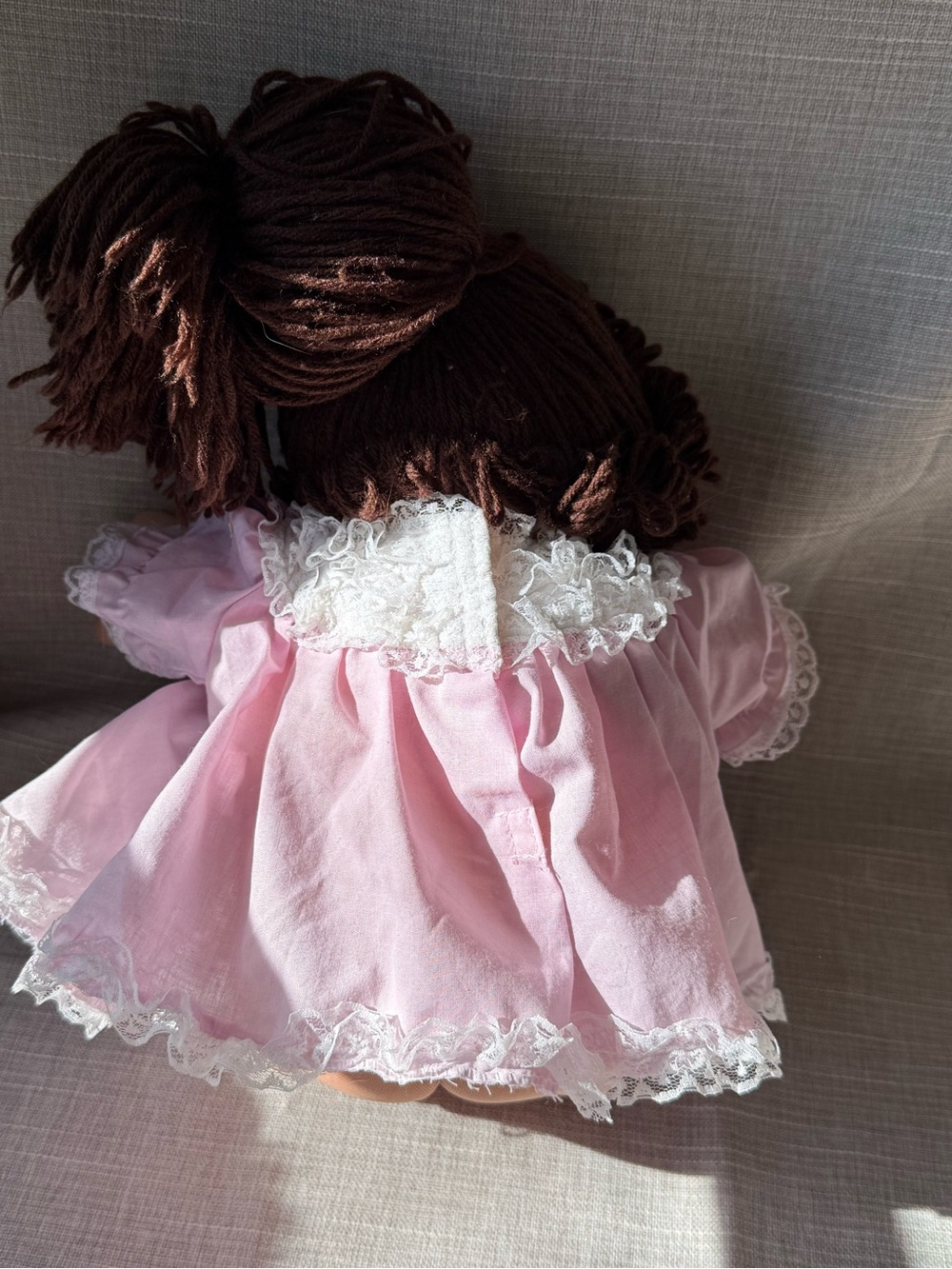 Vtg 1982/84 Cabbage Patch Kids Girl Dark Brown Hair Brown Eyes with Dress - Picture 9 of 16